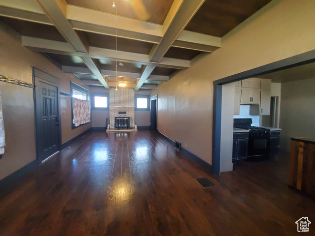 Photo 5 for MLS #2098783 at 824 Grant St