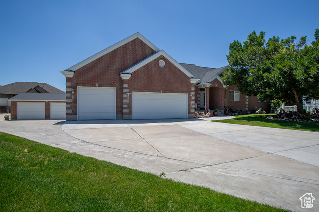 12073 S MOONWALK CIR, Riverton UT 84065