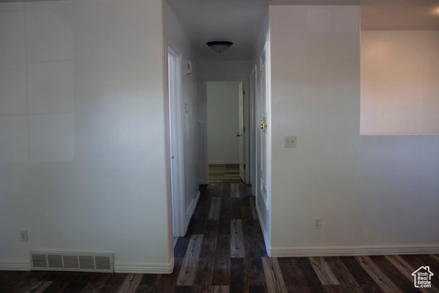 Photo 6 for MLS #2098787 at 41 W 770 North