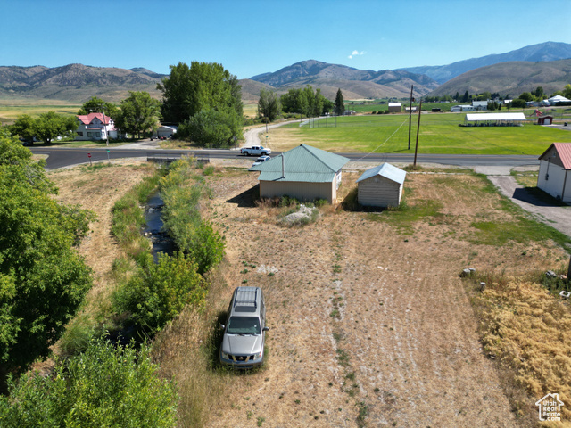Photo 4 for MLS #2098827 at 481 Main St