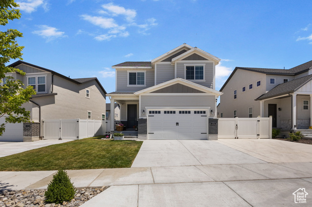 Photo 2 for MLS #2098837 at 5742 N Gray Hawk Dr