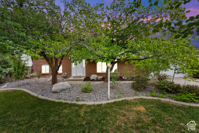Photo 2 for MLS #2098838 at 11604 S 1700 East