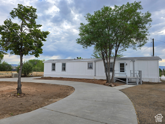 4457 S VERNAL AVE, Vernal UT 84078