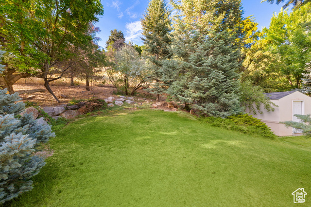Photo 40 for MLS #2098907 at 1606 E Lakeview Way