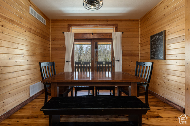 Photo 24 for MLS #2098911 at 4165 N Robbers Roost Rd