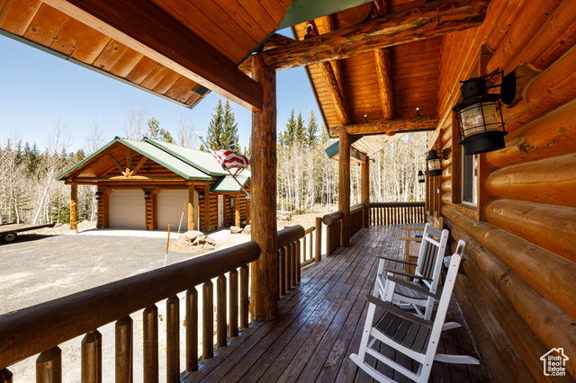 Photo 11 for MLS #2098911 at 4165 N Robbers Roost Rd