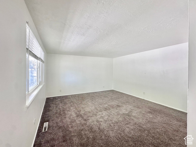 Photo 3 for MLS #2098915 at 718 E 30th St