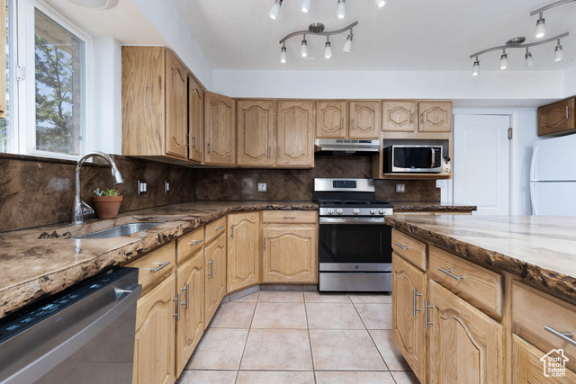Photo 18 for MLS #2098916 at 805 S 300 East