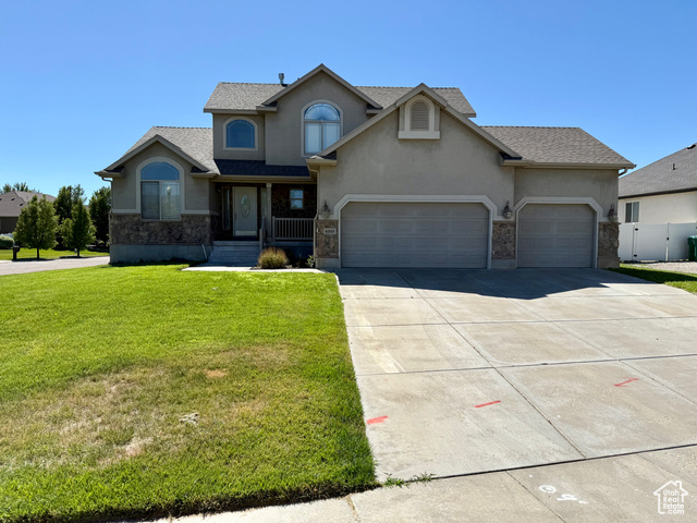 6049 S 3850 W, Roy UT 84067