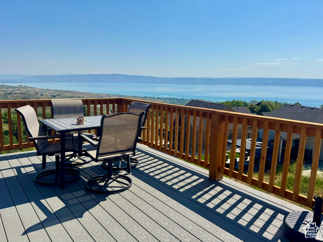 Photo 2 for MLS #2098930 at 646 Cold Springs Dr #394