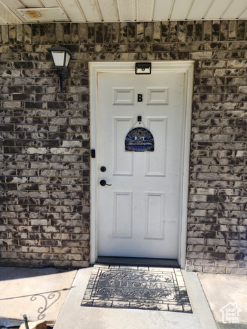 Photo 7 for MLS #2098936 at 3907 W Rockwood Way  #B