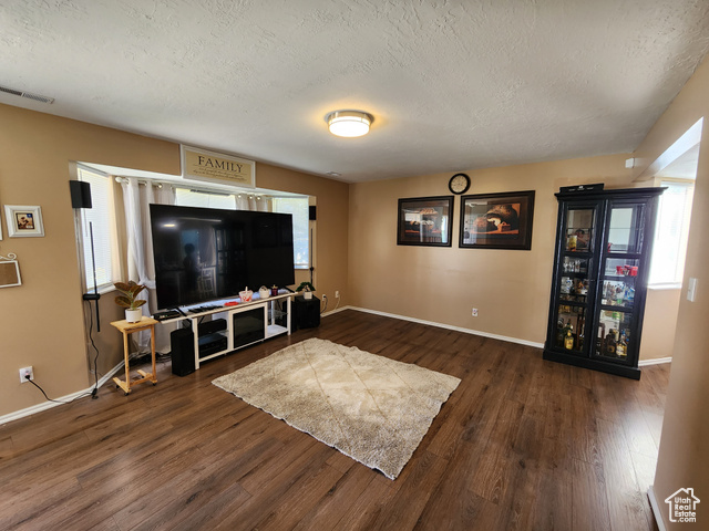 Photo 17 for MLS #2098936 at 3907 W Rockwood Way  #B