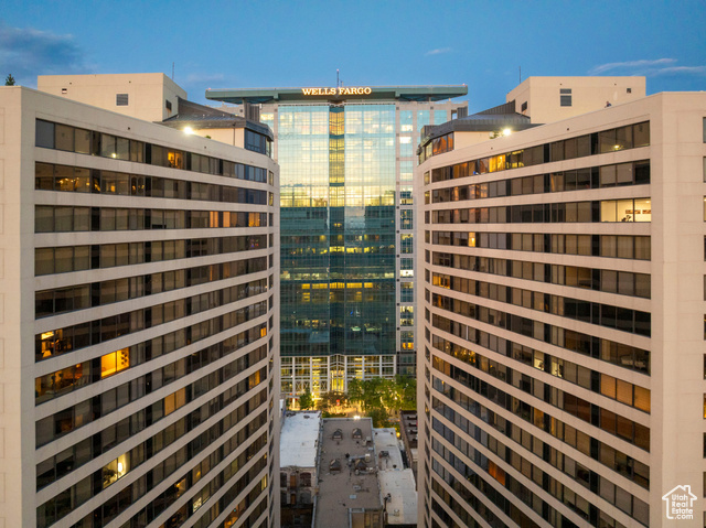 Photo 21 for MLS #2098951 at 44 W Broadway #2507