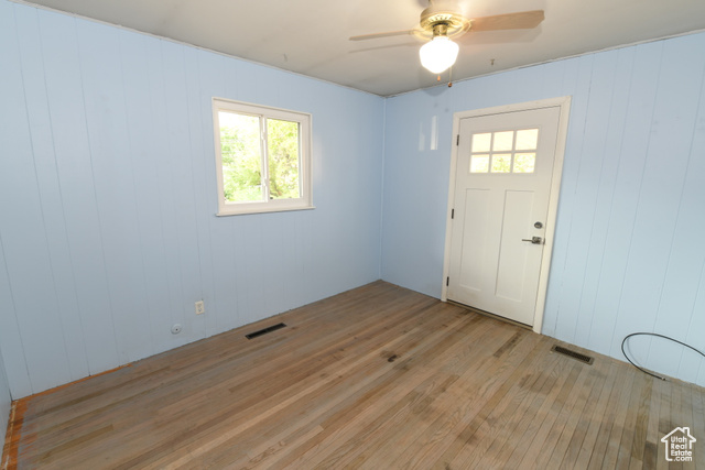 Photo 18 for MLS #2098952 at 1228 N Jefferson Ave
