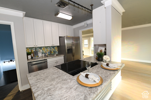 Photo 8 for MLS #2098952 at 1228 N Jefferson Ave