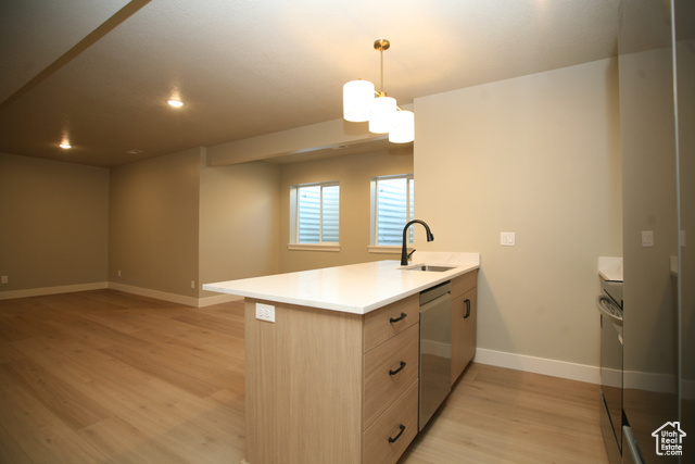 Photo 23 for MLS #2098980 at 674 E Mountain Rd #184