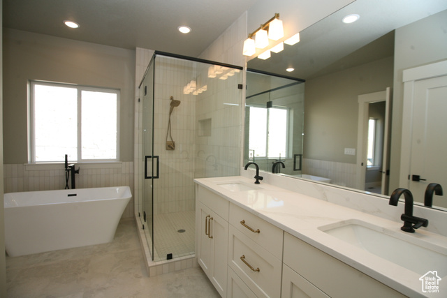 Photo 9 for MLS #2098980 at 674 E Mountain Rd #184