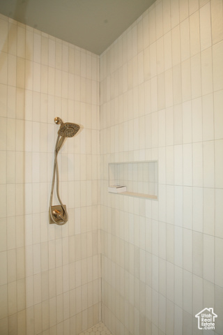 Photo 17 for MLS #2098980 at 674 E Mountain Rd #184