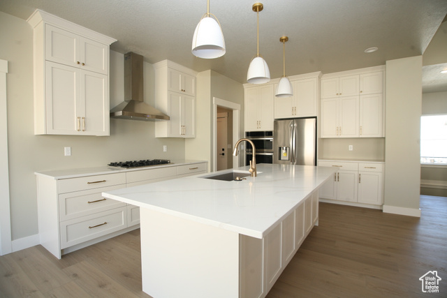 Photo 3 for MLS #2098980 at 674 E Mountain Rd #184