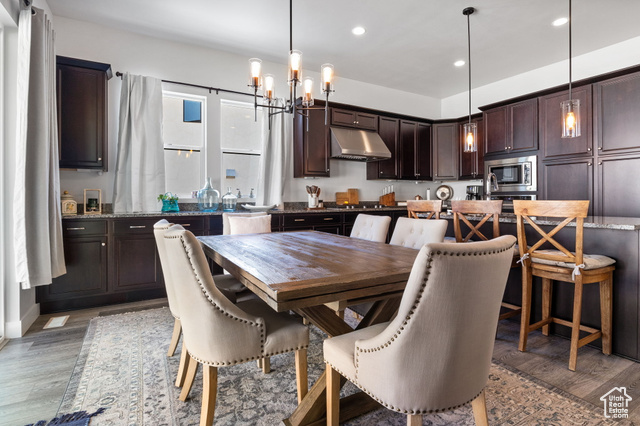 Photo 10 for MLS #2099007 at 5502 N Valley View Rd