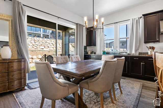 Photo 11 for MLS #2099007 at 5502 N Valley View Rd