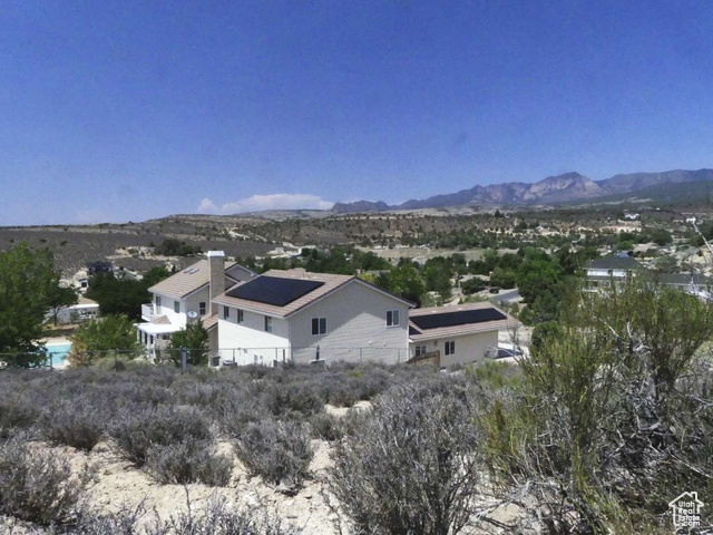 Photo 5 for MLS #2099013 at 1215 W Emerald Dr