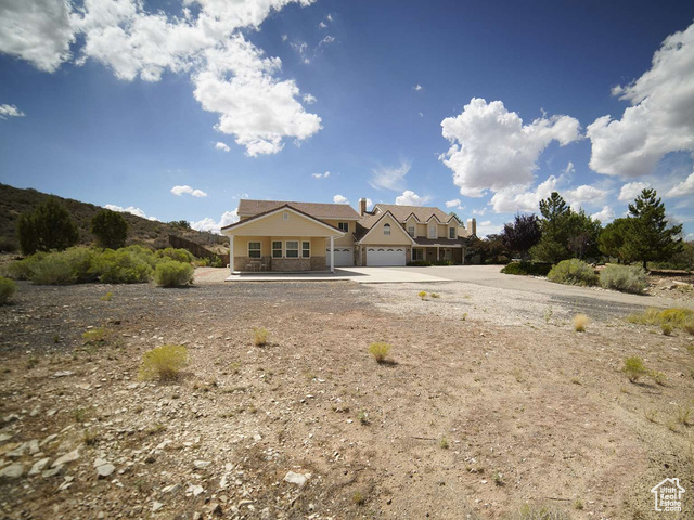 Photo 9 for MLS #2099013 at 1215 W Emerald Dr