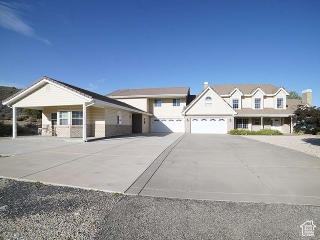 Photo 4 for MLS #2099013 at 1215 W Emerald Dr