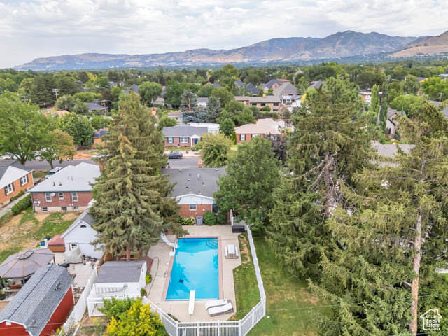 2036 E LAMBOURNE AVE, Millcreek UT 84109