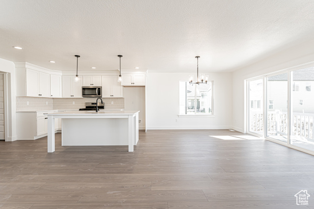 Photo 8 for MLS #2099037 at 1017 N 3620 West #266