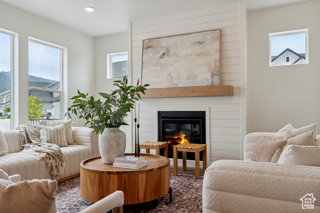 Photo 9 for MLS #2099053 at 1708 N Larkspur Way