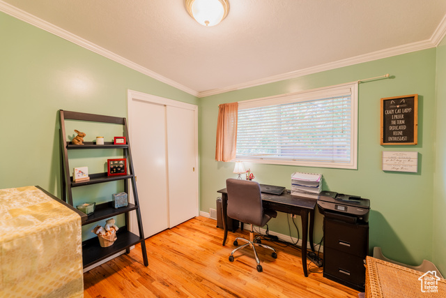 Photo 8 - 786 E Lake Cir, Millcreek UT 84106