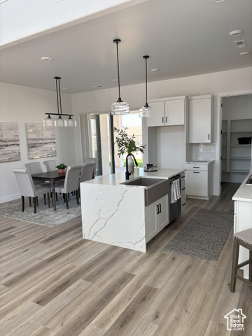 Photo 5 for MLS #2099066 at 6326 S Garden Stone Ct