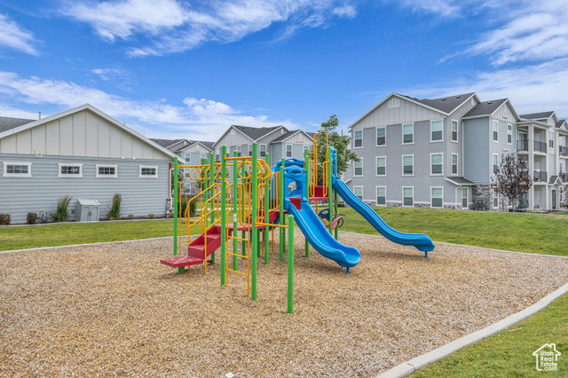 Photo 14 for MLS #2099089 at 1128 S 820 East #9202