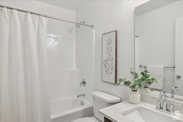 Photo 16 for MLS #2099098 at 696 N Butte Ln