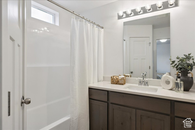 Photo 13 for MLS #2099098 at 696 N Butte Ln