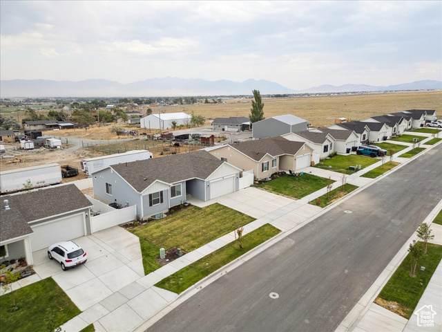 Photo 5 for MLS #2099098 at 696 N Butte Ln