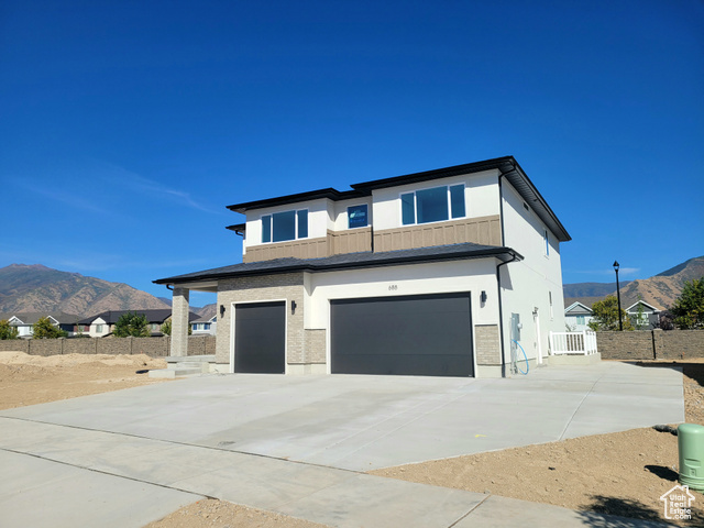 Photo 2 for MLS #2099105 at 688 N Plainsman Dr #103