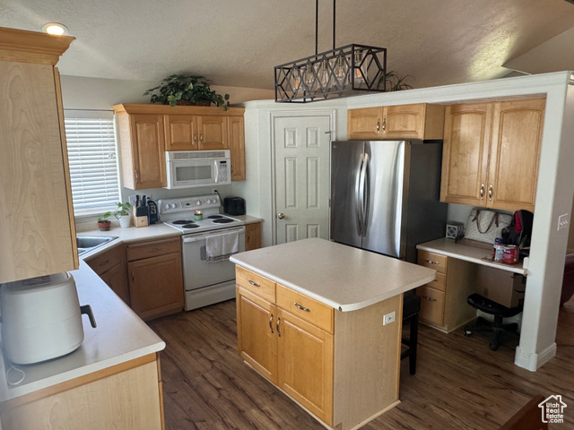 Photo 7 for MLS #2099107 at 694 E 2900 North