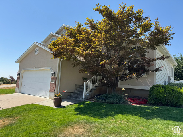 Photo 2 for MLS #2099107 at 694 E 2900 North