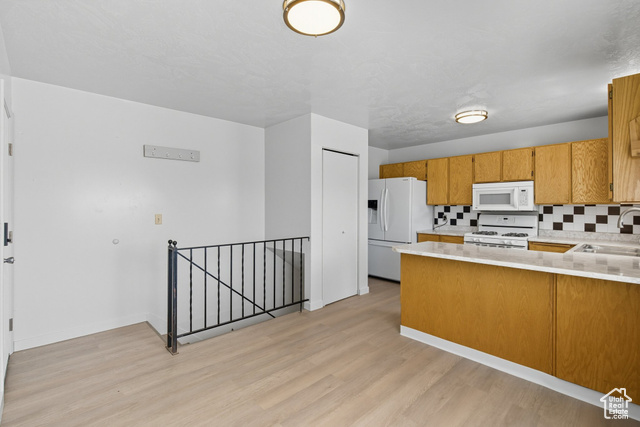 Photo 9 for MLS #2099109 at 447 Salton St