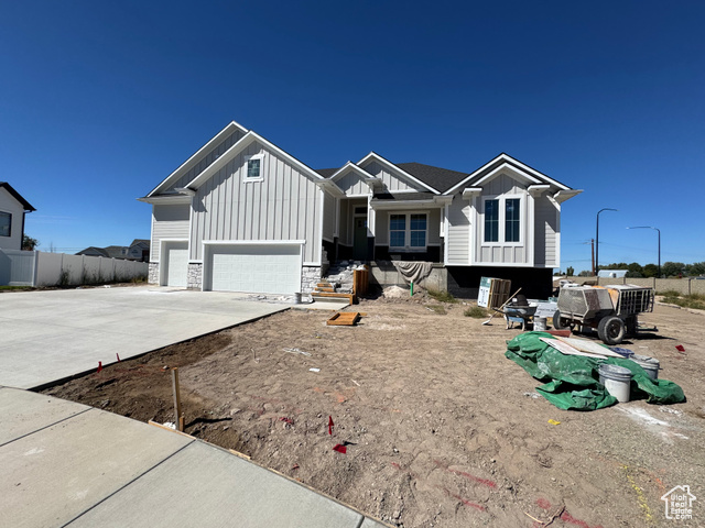 Photo 2 for MLS #2099119 at 462 S 4450 West #504