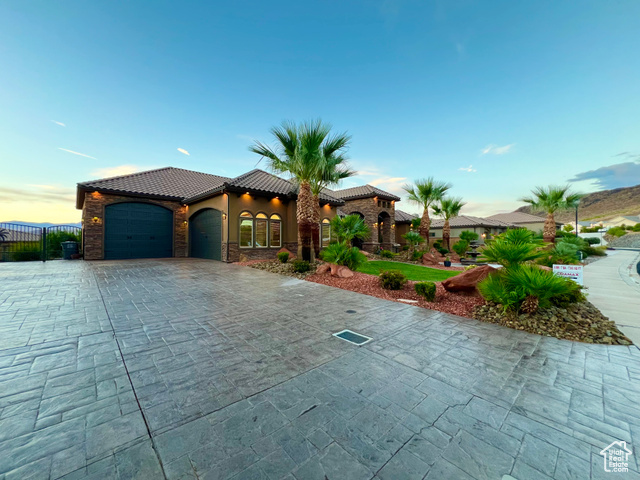 Photo 4 for MLS #2099129 at 2238 S Redstone Rd