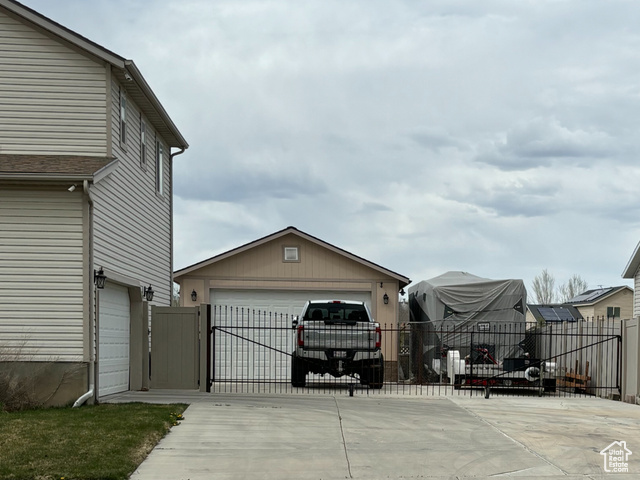Photo 2 for MLS #2099160 at 1855 E Boulder St