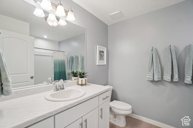 Photo 24 for MLS #2099161 at 4453 E Hurstbourne Dr