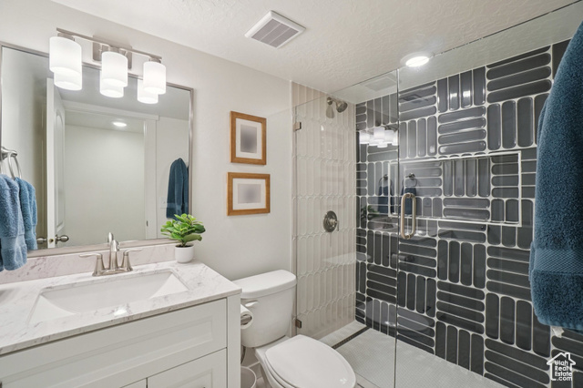 Photo 30 for MLS #2099161 at 4453 E Hurstbourne Dr