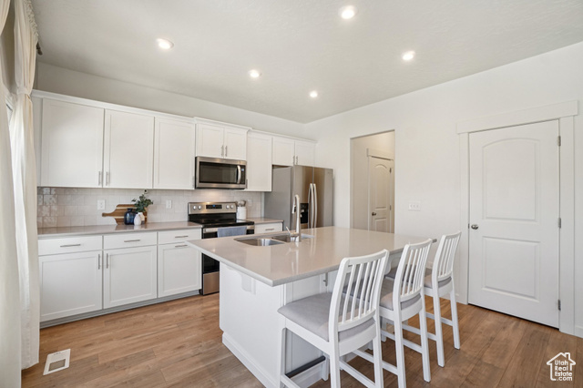 Photo 10 for MLS #2099161 at 4453 E Hurstbourne Dr