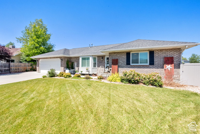 9428 S LIBERTY CREEK DR, South Jordan UT 84009