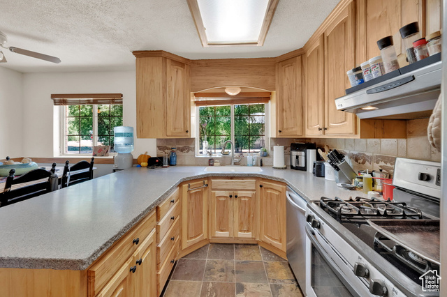 Photo 8 for MLS #2099192 at 16 W 200 North
