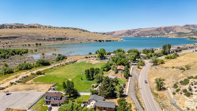 Photo 5 for MLS #2099192 at 16 W 200 North